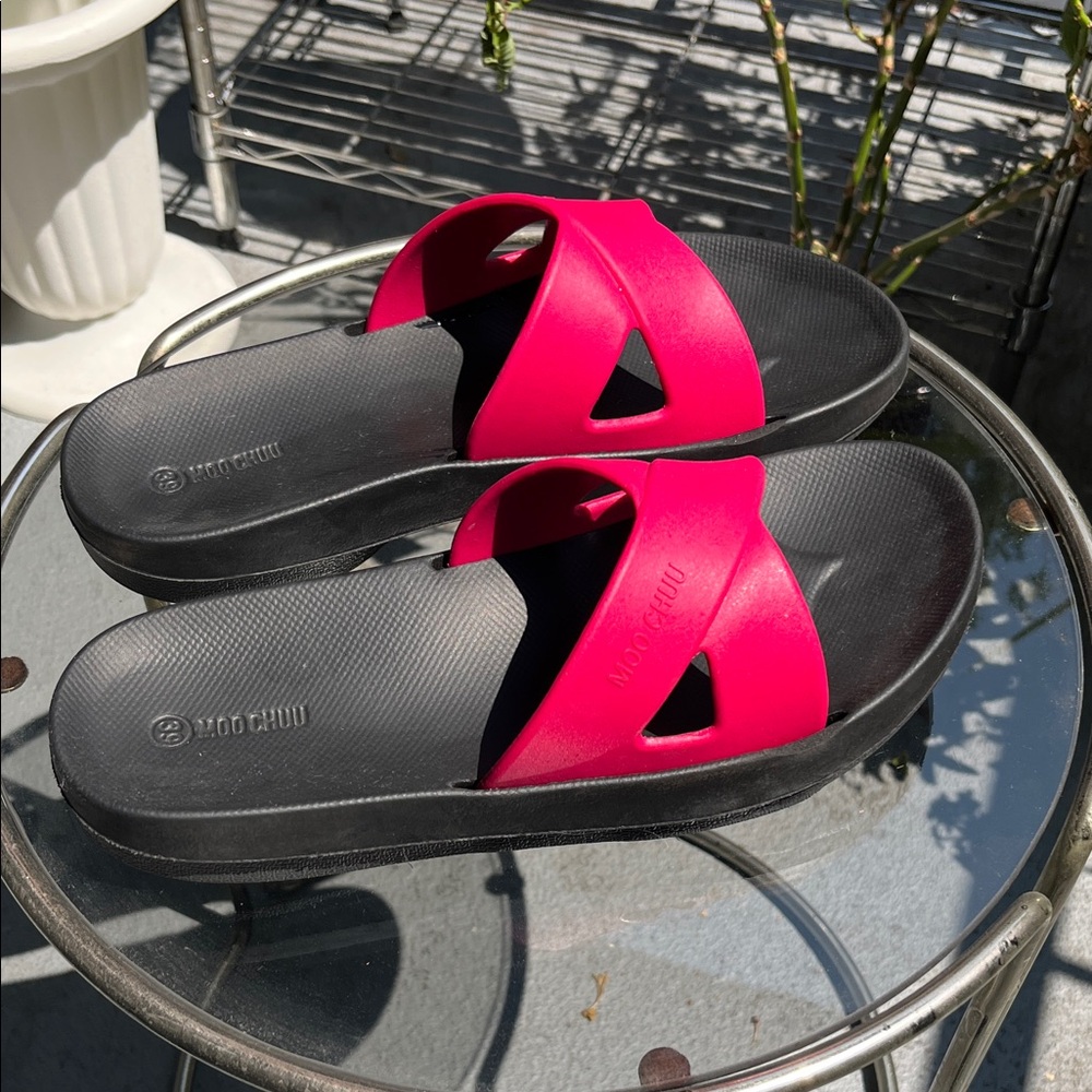 Women's Pink Slide Sandals
